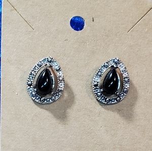 Stunning Teadrop Earrings. Silver holding a luscious black stone.